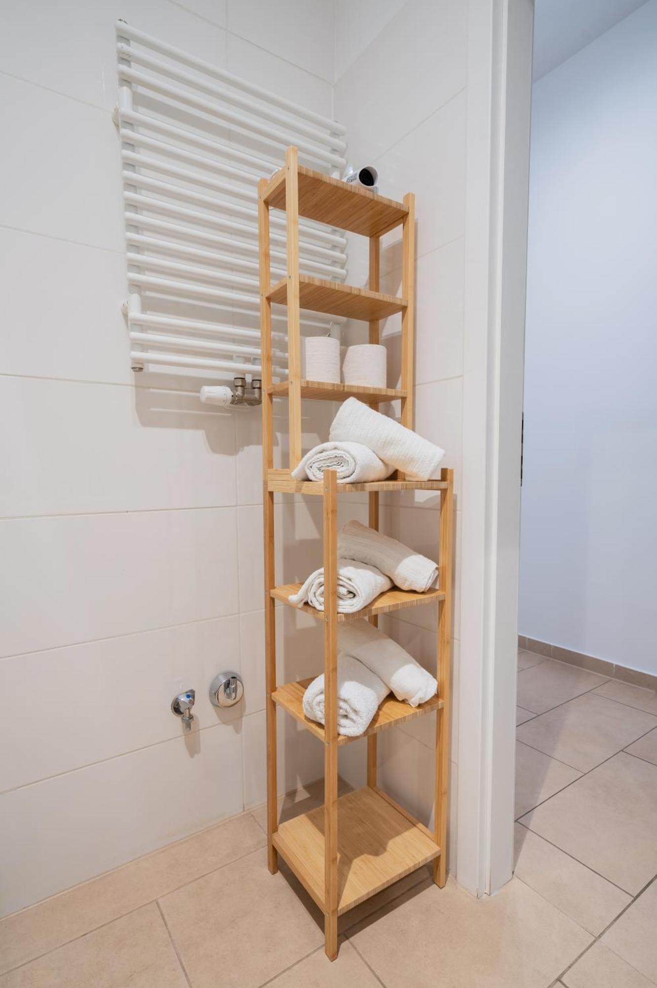 New Favoriten - Serviced Apartmán *