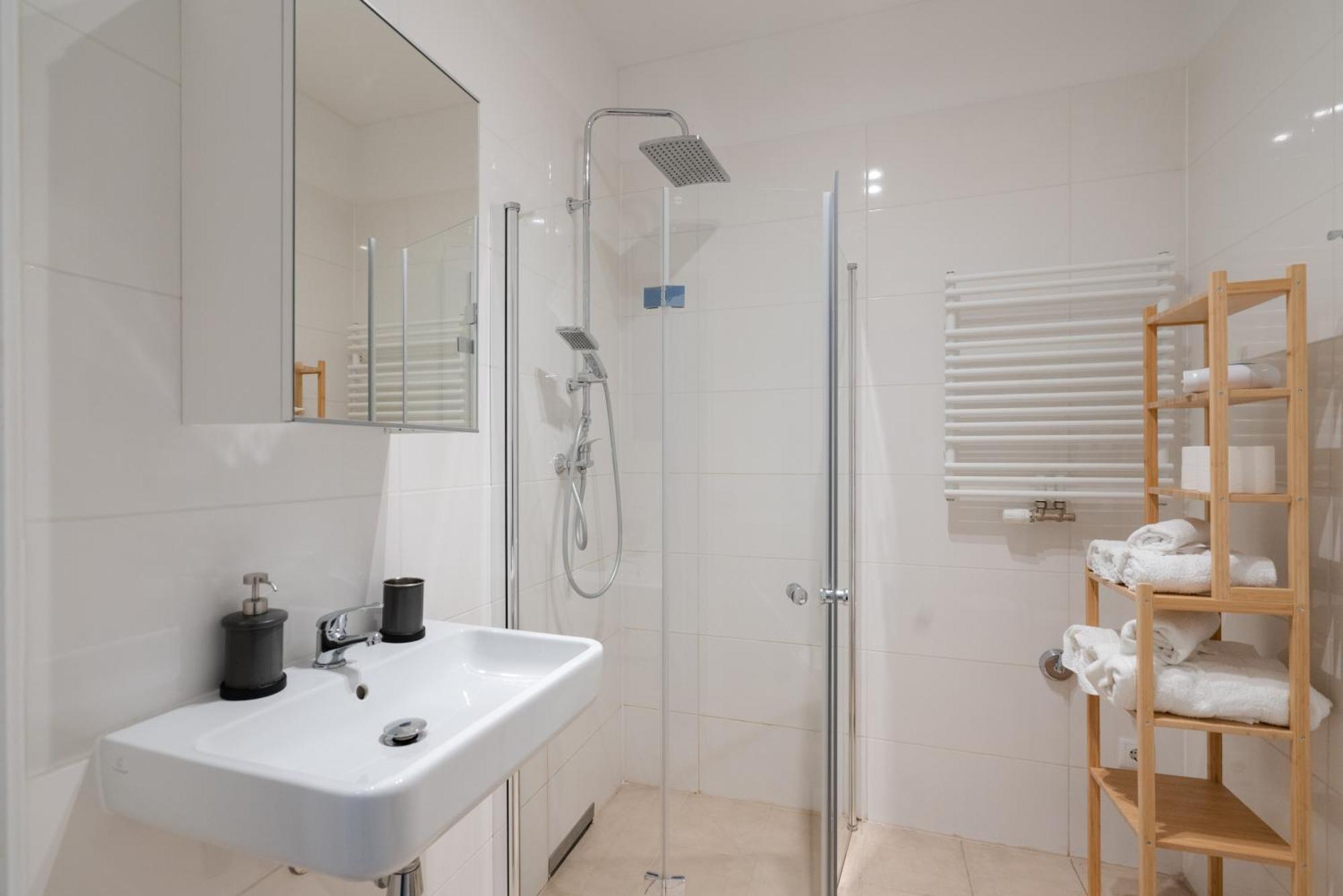 New Favoriten - Serviced Apartmán